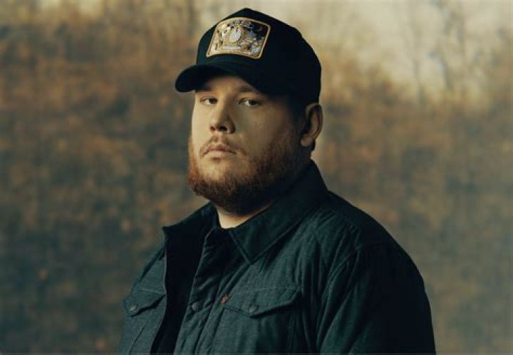 Luke Combs: Age, Birthdate & Facts About the Country Star